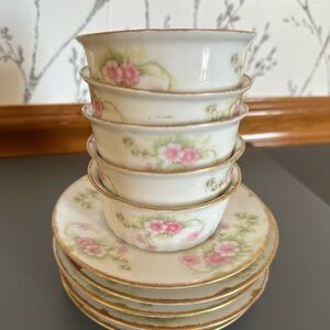 Antique Haviland
Limoges Ramekin and
Saucer sets